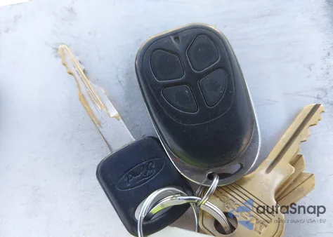 2012 Ford E-150 Commercial z USA, uszkodzony, nr VIN 1FTNE1EW1CDB33342